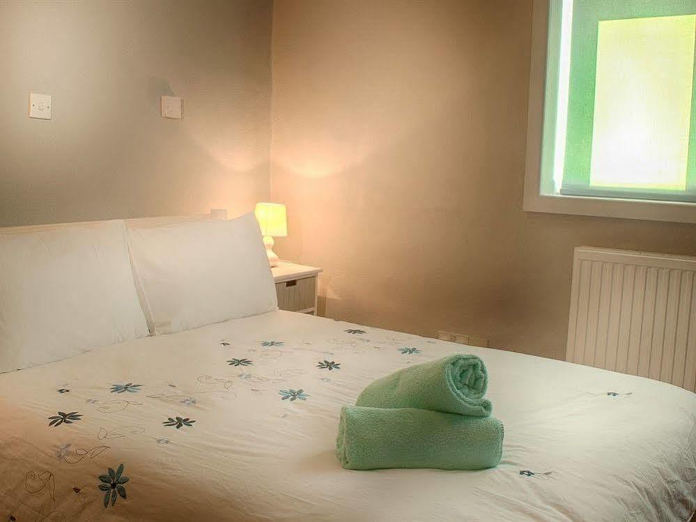 The Red Lion Inn Purmerend Extérieur photo